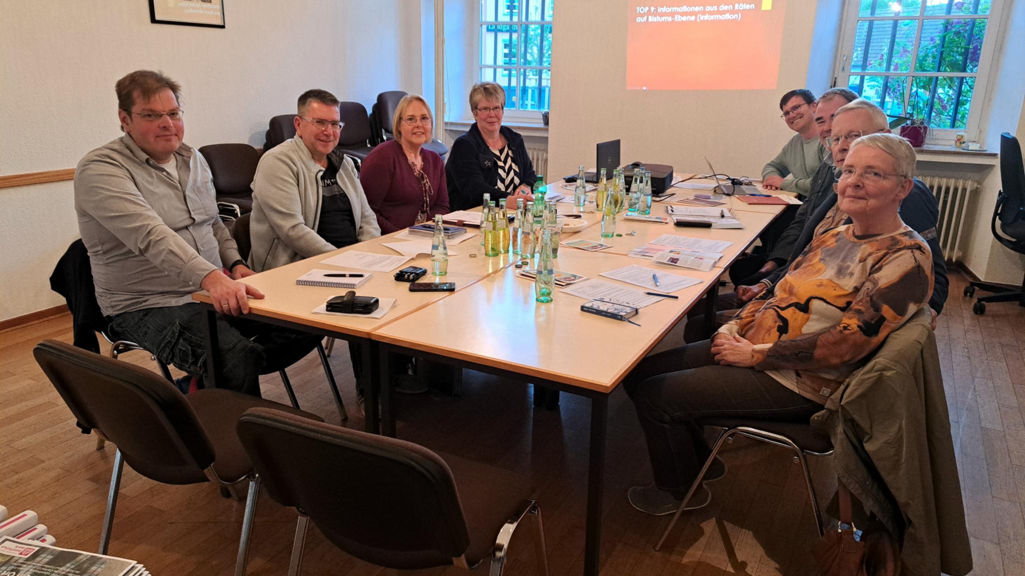 Der neue Rat des Pastoralen Raums Adenau-Gerolstein kam am 29. April 2026 zu seiner konstituierenden Sitzung zusammen.